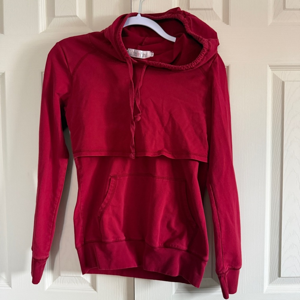 Latched Mama Red Nursing Hoodie Shirt Size Small